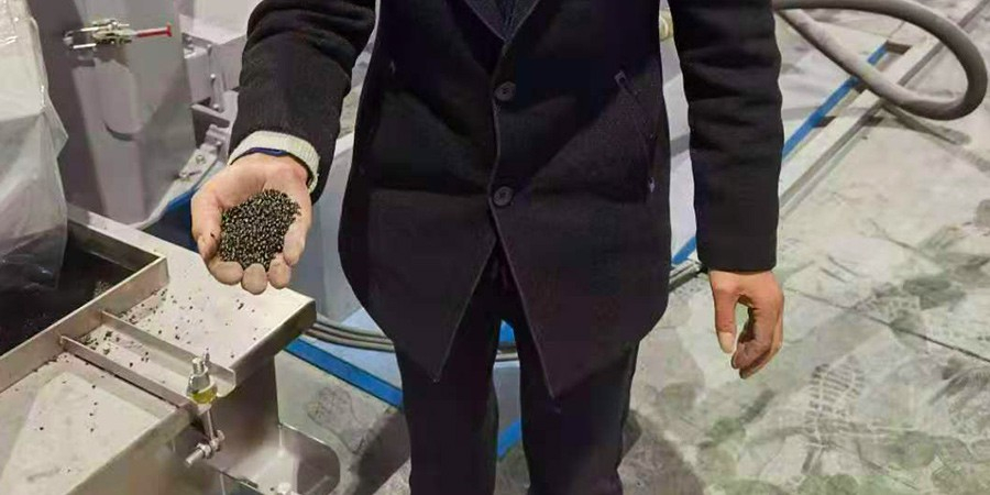 科隆威爾為四川德陽(yáng)母粒改性制造廠供應(yīng)三螺桿造粒生產(chǎn)線