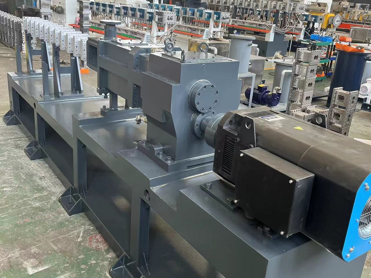 你知道嗎？雙螺桿擠出機(jī)是有哪些系統(tǒng)組成的