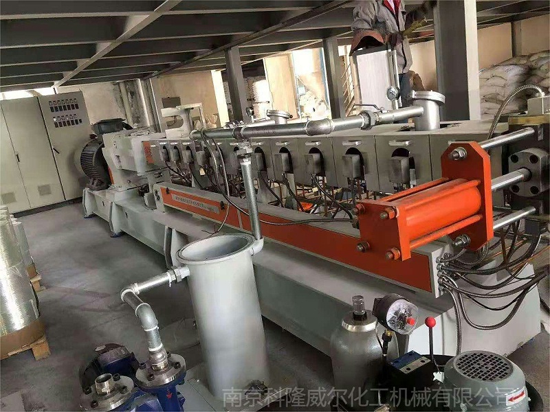 科隆威爾75D超高扭，透氣母粒擠出機(jī)生產(chǎn)線 (1)